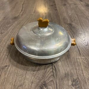VTG Majestic Nursery Rhyme Warming Porcelain Baby Plate w/Bakelite Duck Handles